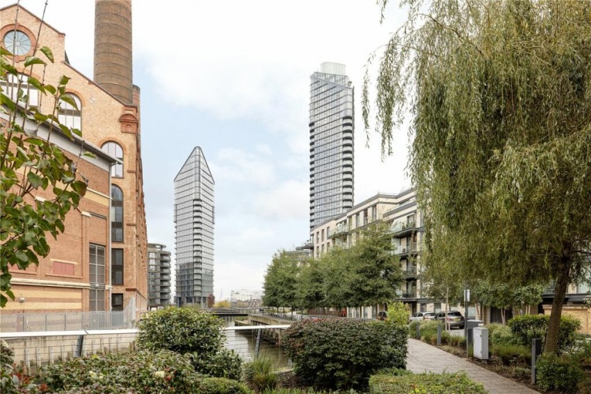 Images for Tower West Chelsea Waterfront